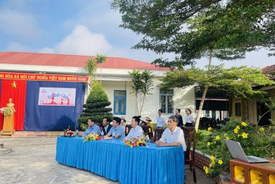 NIỀM VUI NGÀY RA MẮT CÂU LẠC BỘ TIẾNG ANH TRƯỜNG THCS NGUYỄN ĐÌNH CHIỂU.